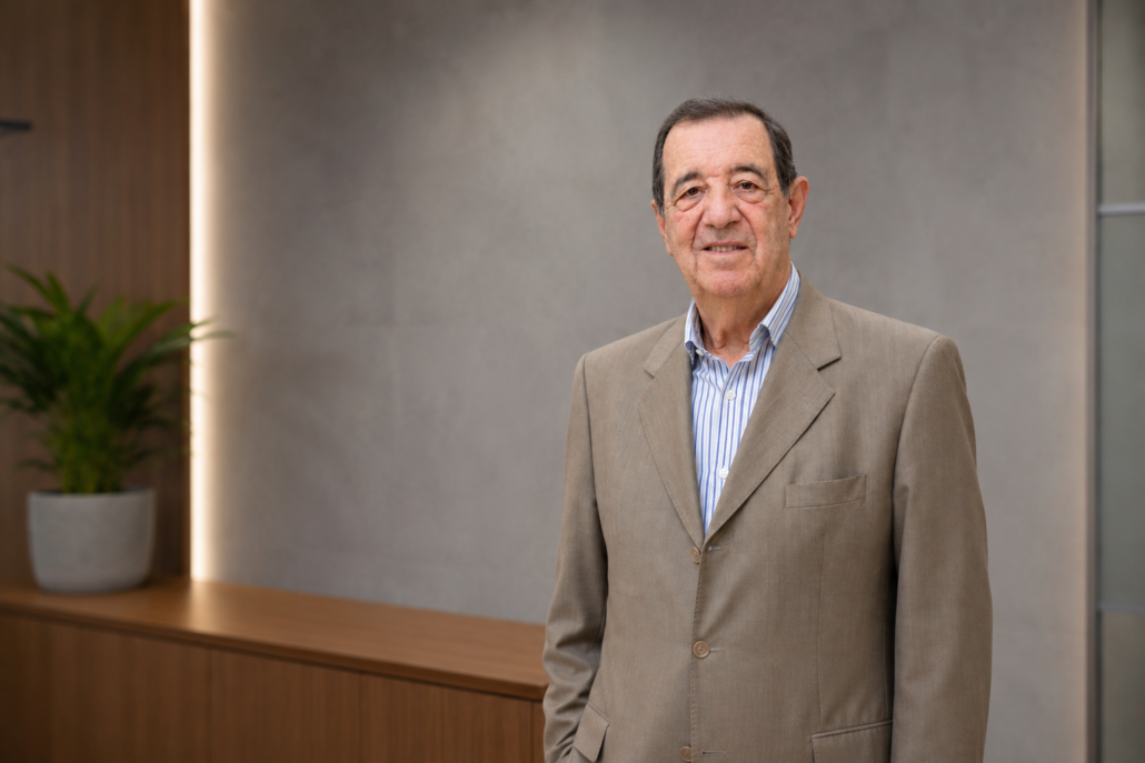 Hailton Roberto Peixoto - Diretor de Financias